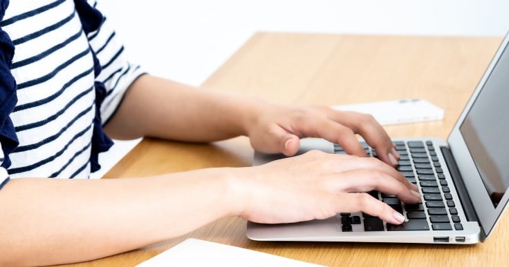 【無料名刺】公務員が名刺を作成する方法は？自作ノウハウからおすすめのサービスまでご紹介します！