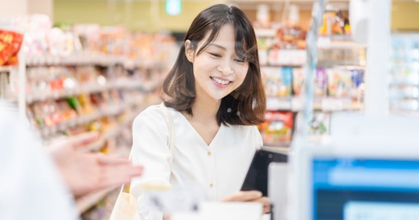 キャッシュレス化を一気に加速させ経済の地域内循環に寄与する。