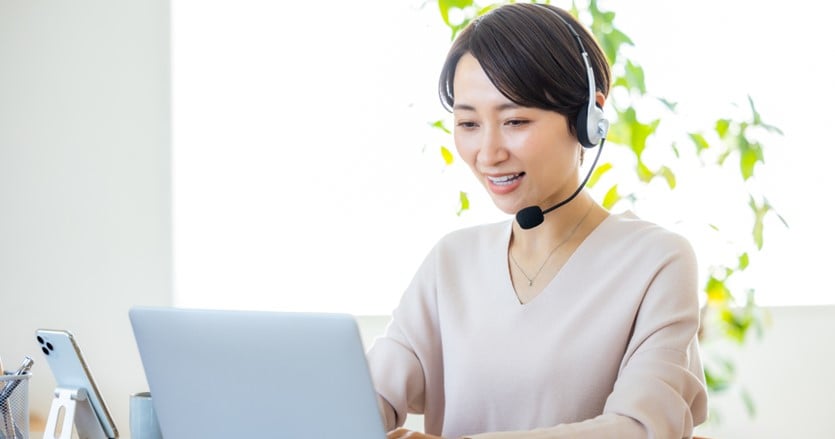 リモート接客サービスの活用で、公共施設の受付対応に新たな可能性を見出す。