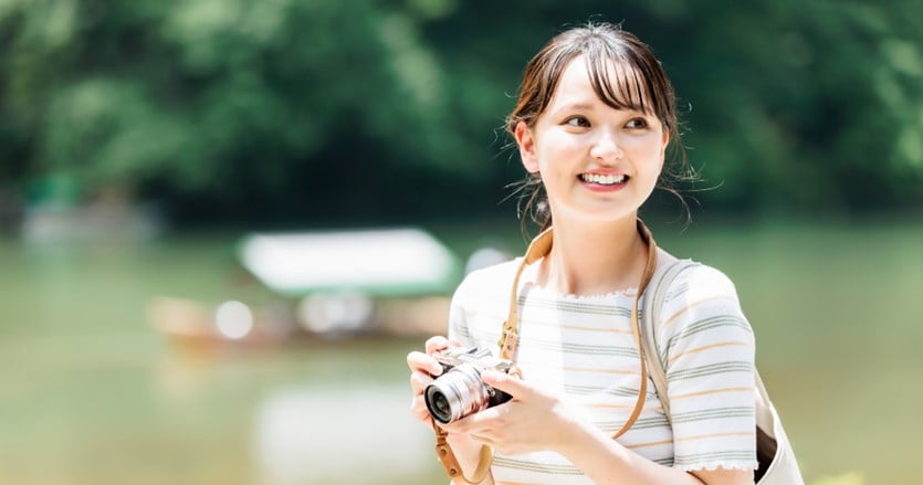 旅アプリでその地ならではの体験に導き、旅行者をまちのファンにする。