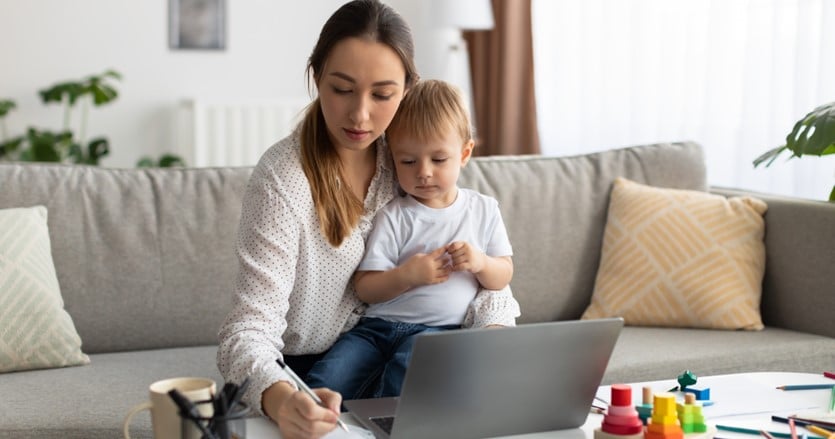 “やさしい日本語”へのAI自動変換で、在留外国人にも分かりやすい情報発信を。
