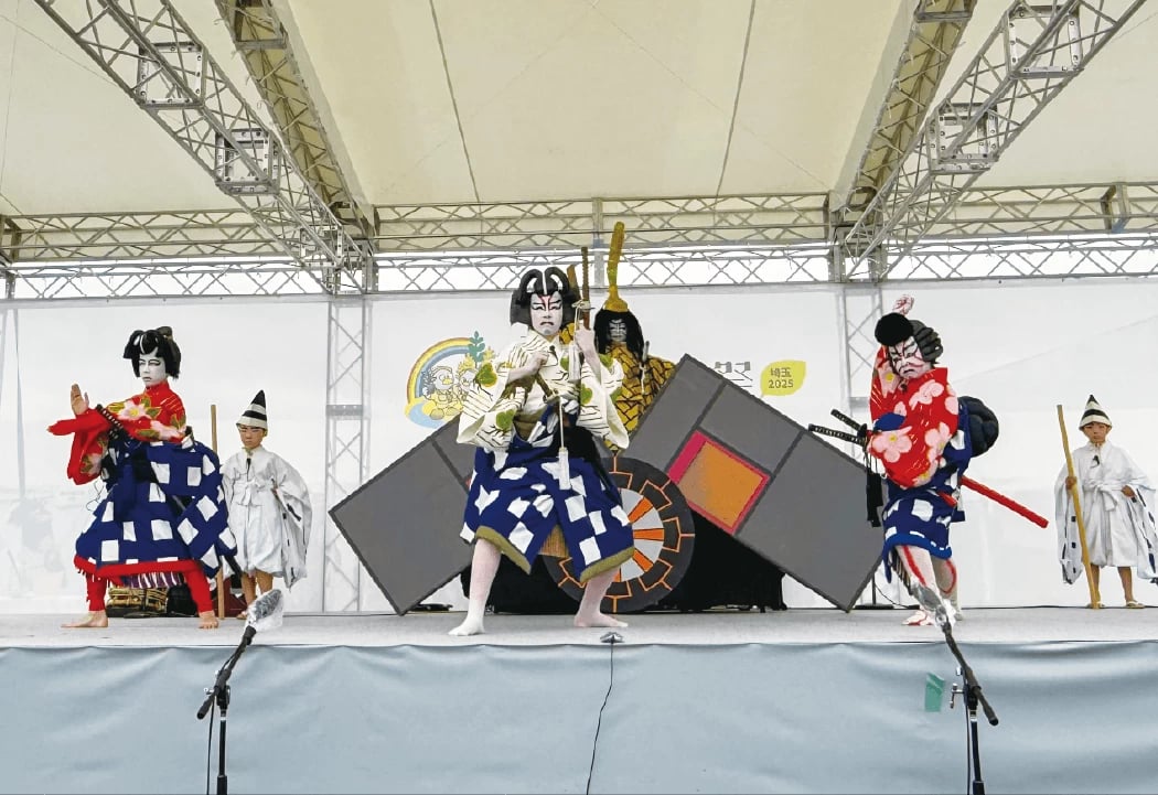 ▲出張公演を含めて、年間約20回の公演を行っている。令和7年の「第75回全国植樹祭」でも歌舞伎を披露した。