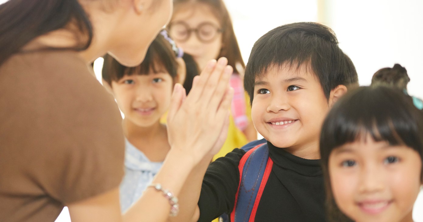 子どもの顔が見える入退室管理システムで、保護者の安心と現場の効率化を両立。